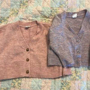 Gap pink and purple knit sweaters